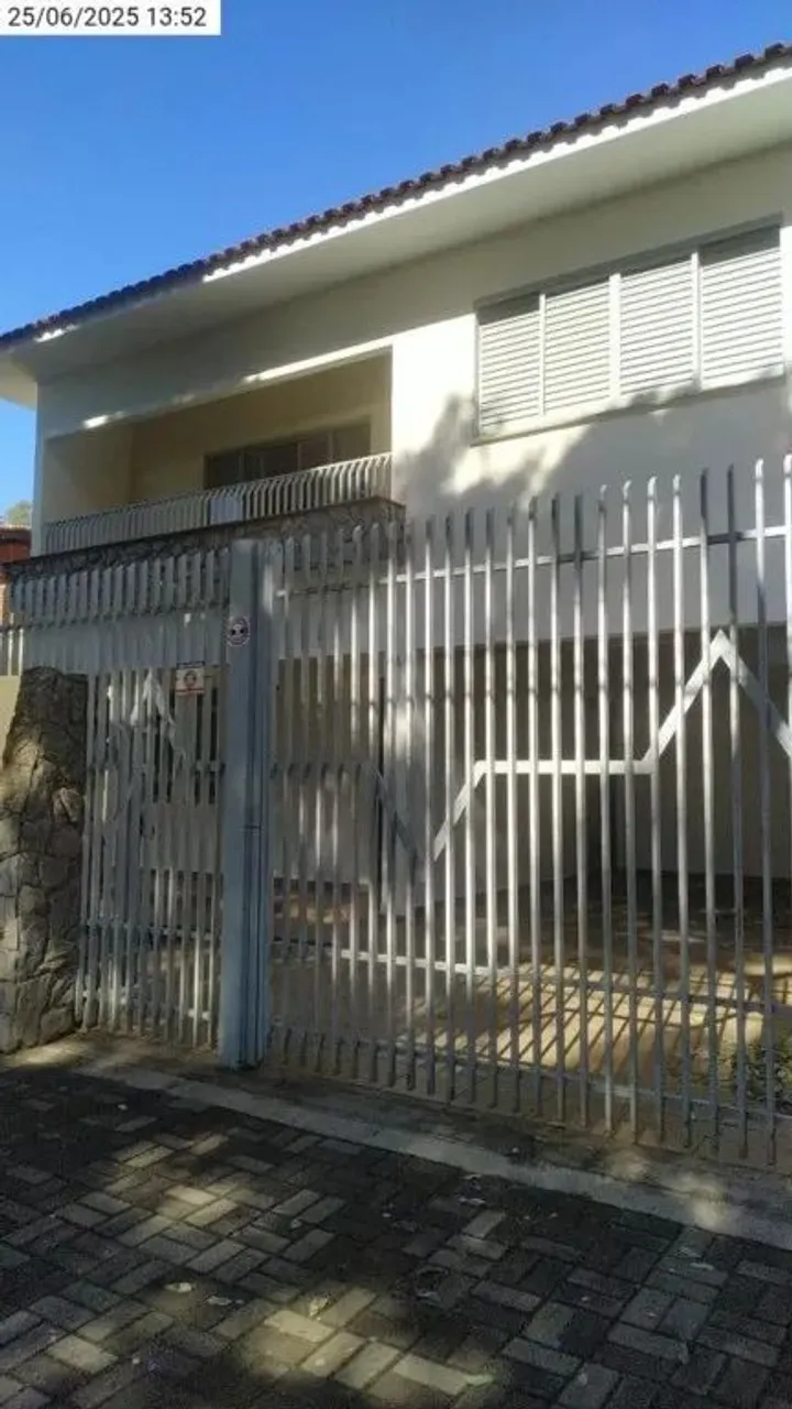 Sobrado com 4 quartos para alugar por R$ 3000.00, 265.80 m2 - JARDIM CANADA - MARINGA/PR