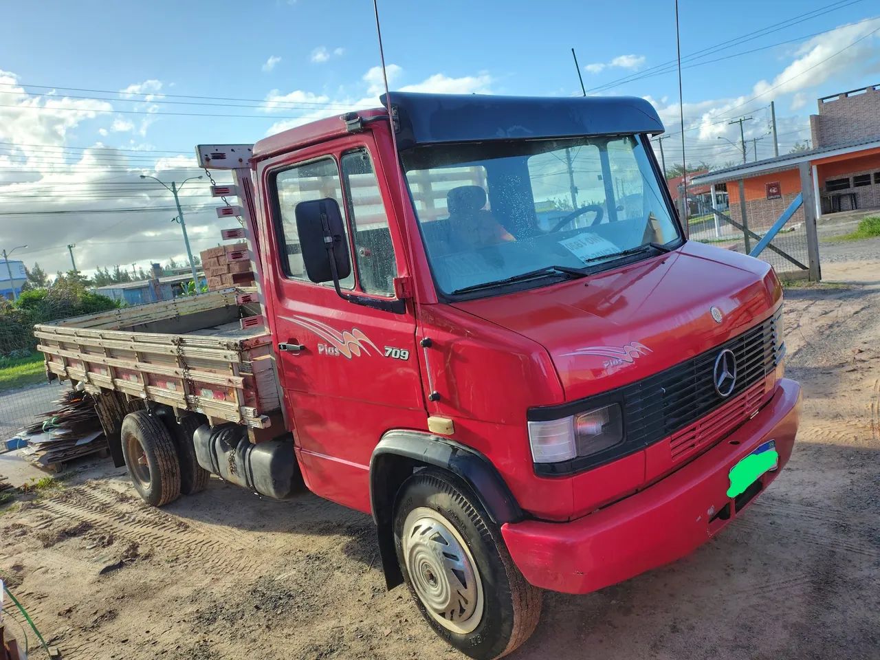 Mercedes Benz MB709 1990