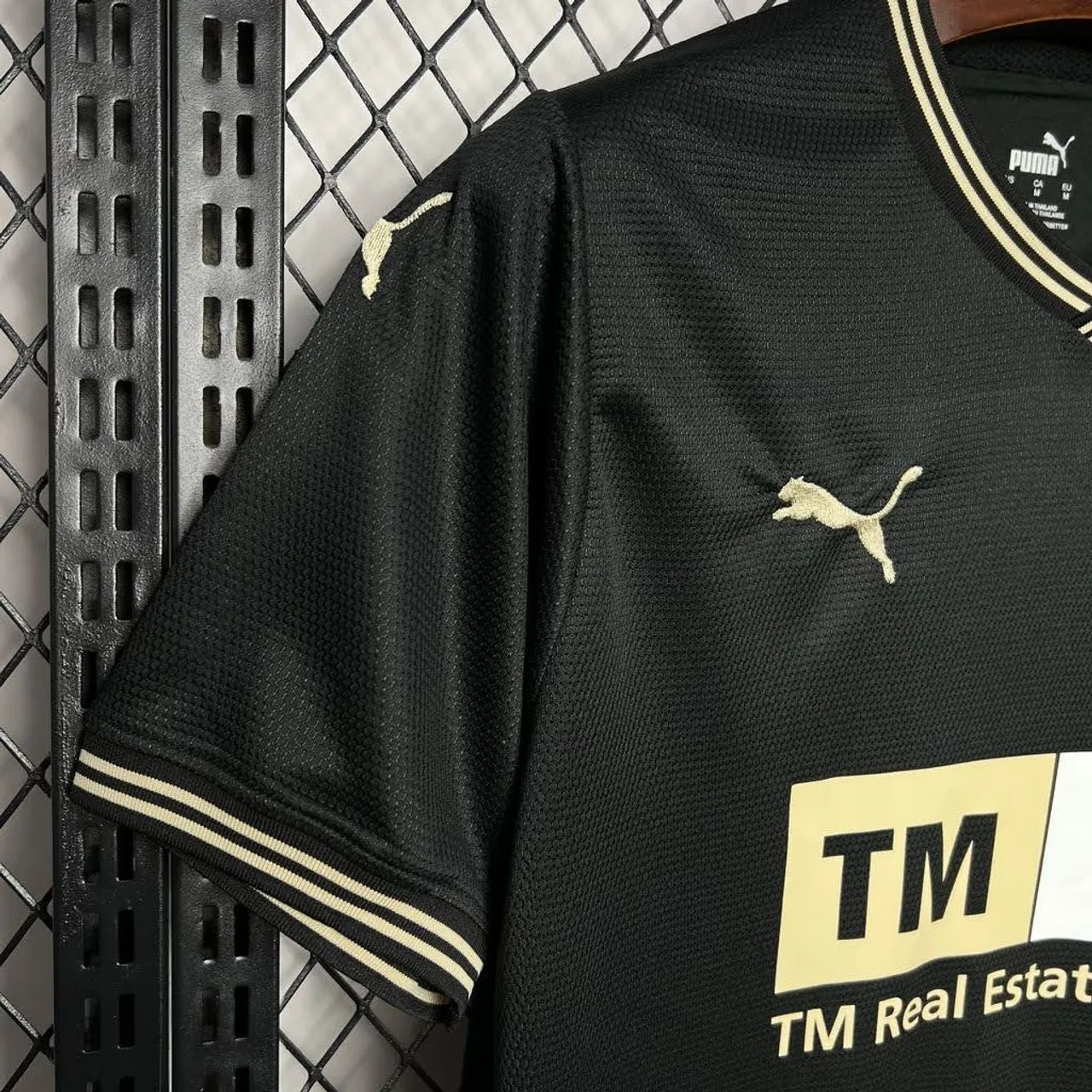 Camisa Valência 2024 preta Tamanho G - Foto 4