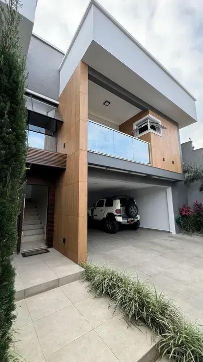 Casa 3 dorm bem próxima ao Centro de Criciúma ACEITA ENTRADA E PARCELAMENTO DIRETO Cub - Foto 2
