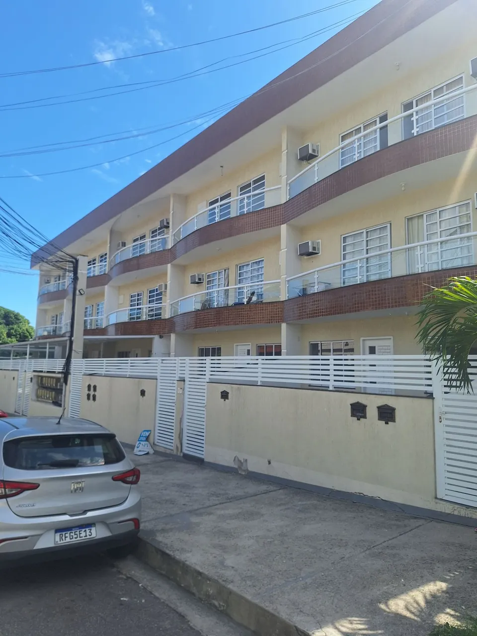 Lindo Apartamento 2 quartos c/ quintal na Trindade Sg
