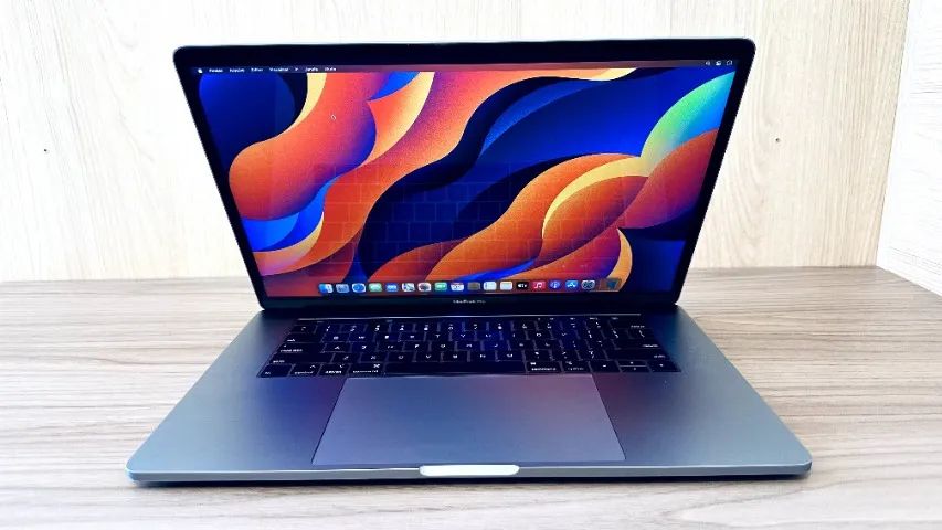  MacBook Pro, Core i9, 32 Gb Ram, 512 SSD, 15.4 Polegadas, Touch Bar, Touch Id - Foto 2