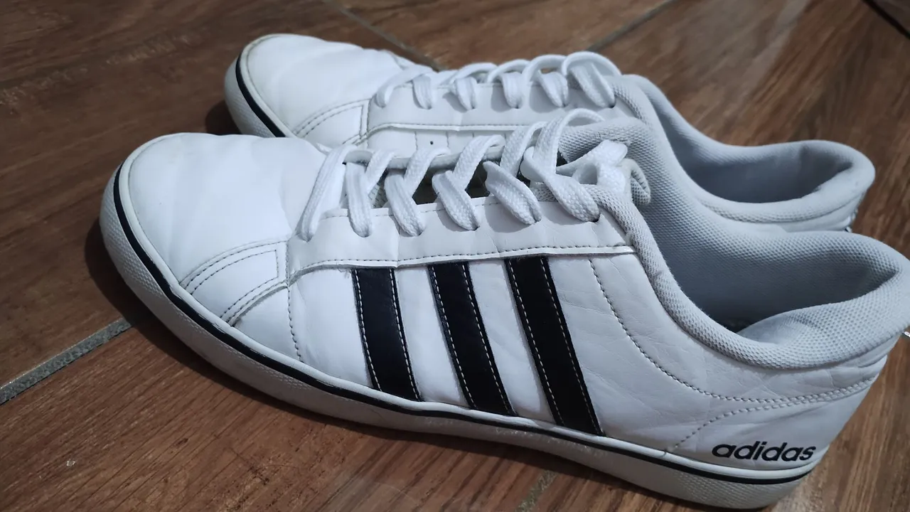 Tênis Adidas VS Pace
