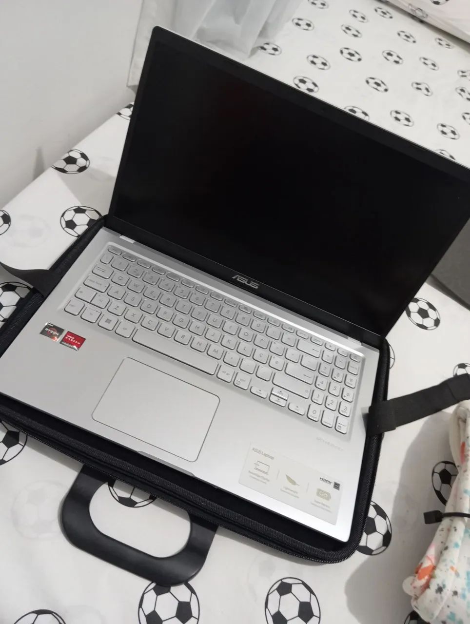 Laptop Asus Ryzen 5 
