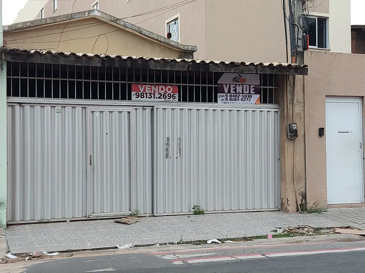 Excelente casa para venda de 146 m2 de área construída com 3 suites na R Monsenhor Salazar