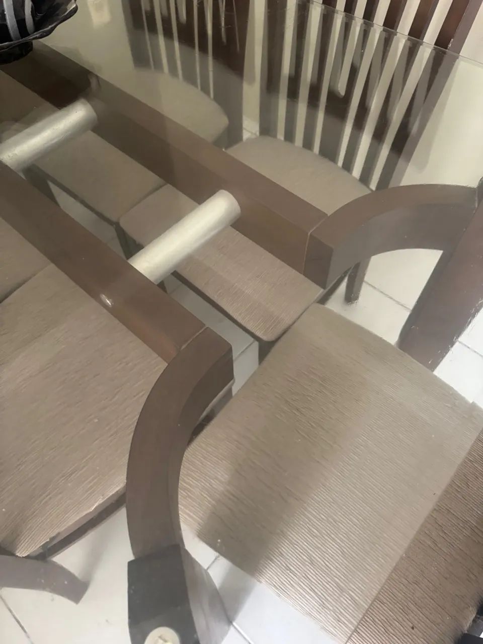 Mesa de Jantar em Madeira Maciça - Foto 2