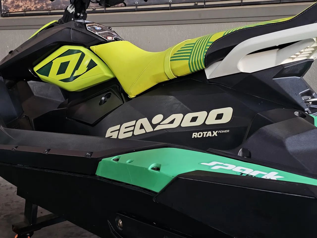 JET SKI SPARK TRIXX ANO 2021 MUITO NOVO - Foto 4