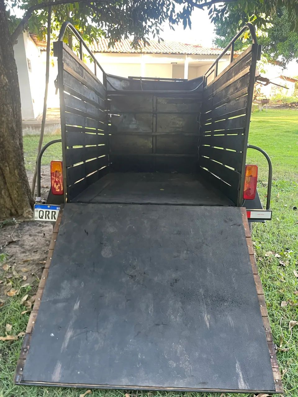 Carretinha Reboque Grande Bastante Reforçado para animais etc..  - Foto 4