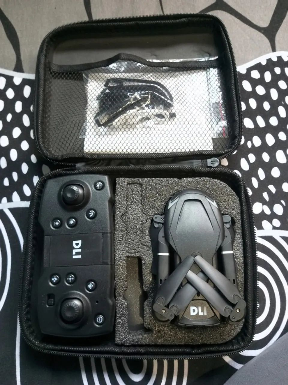 Drone v88 Com Câmera Dupla Full HD Foto Filma (Novo na Caixa) - Foto 3