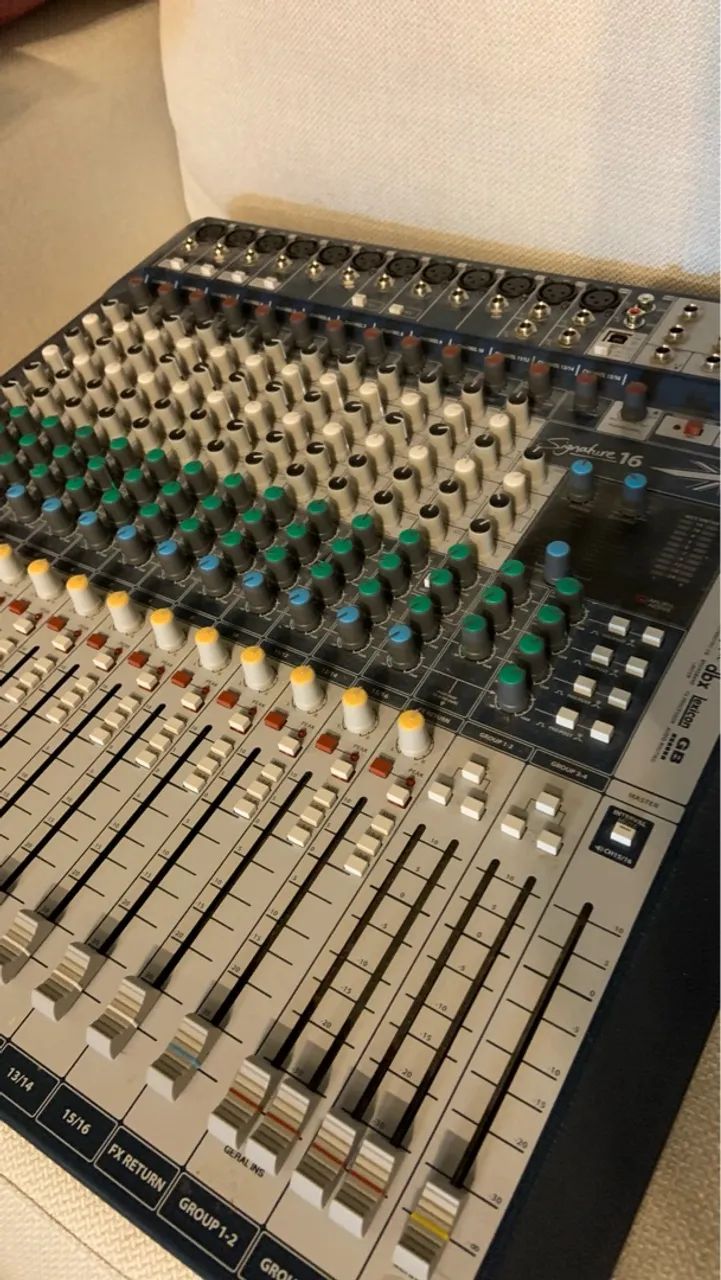 Mesa de Som Soundcraft Signature 16 - Foto 3