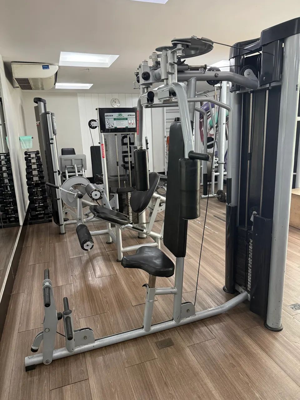 Equipamentos para academia / Studio Buick Fitness