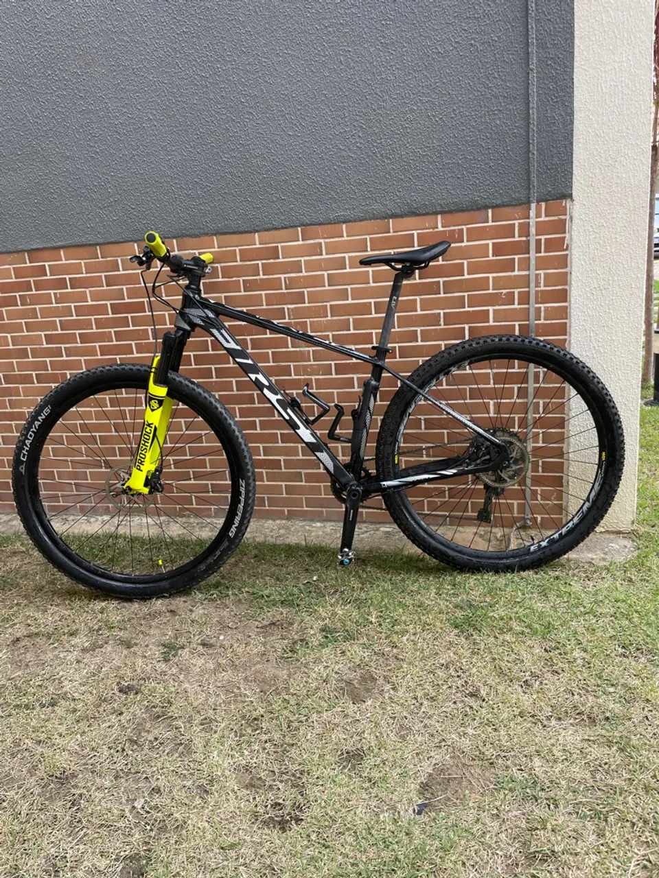 Bicicleta Aro 29 First Athymus Deore