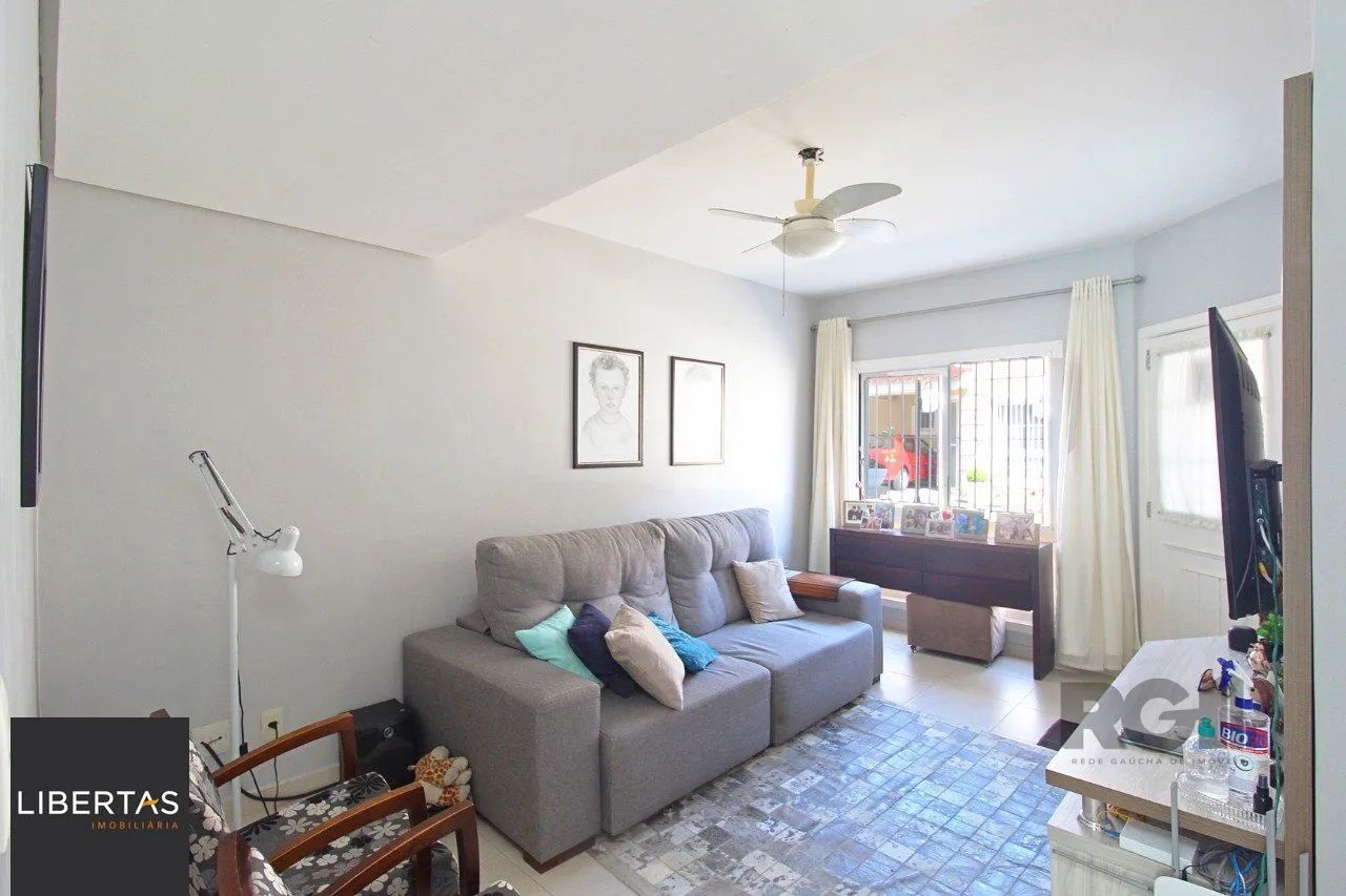 Casa com 134m², 3 dormitórios, sendo 1 suíte, 2 vagas em condomínio fechado - Foto 4