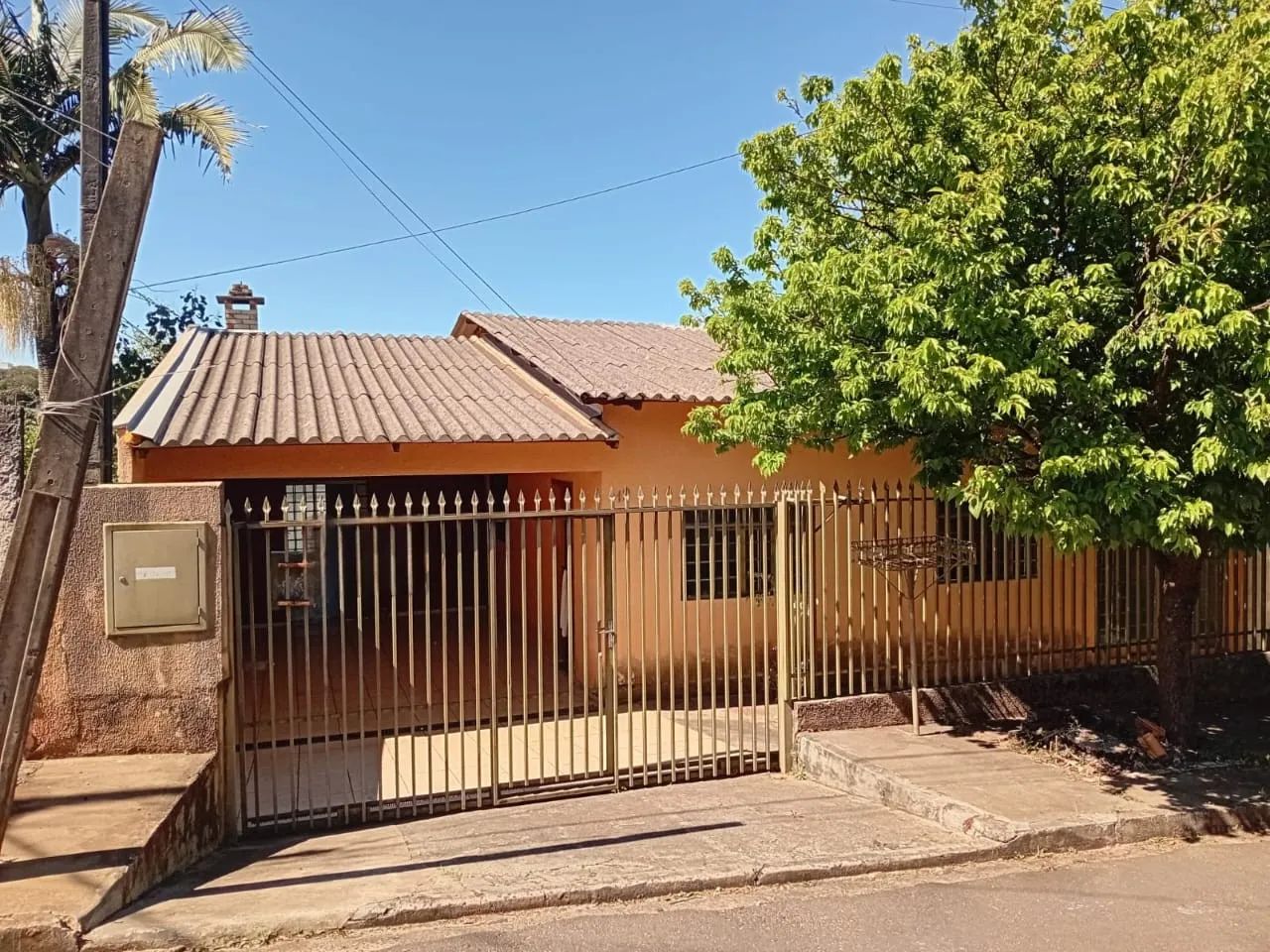 Casa 3 quartos à venda - Vila Martins, Apucarana - PR 1441873994 | OLX