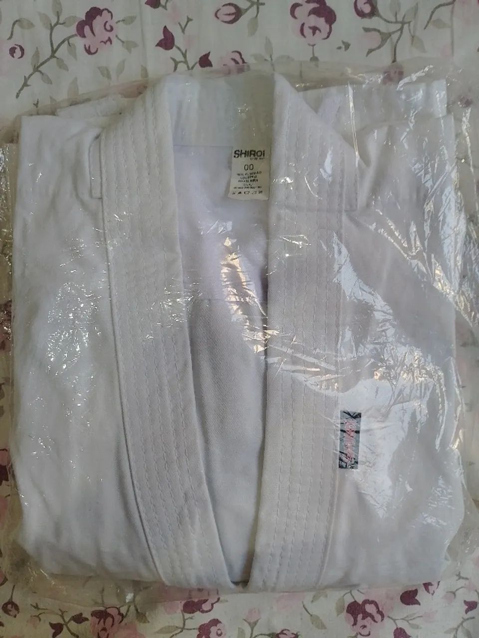 Kimono Karate Lona Média (K10) Medium Canvas Novo no Plástico Infantil (6/8 anos) só R$220