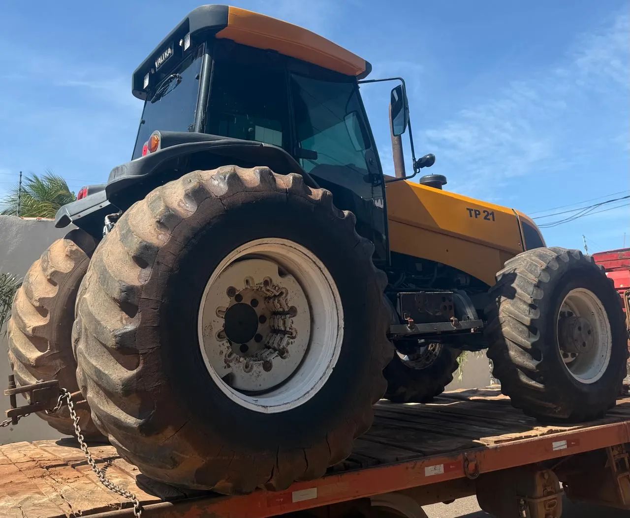 Trator Valtra BH180 2012 Cabinado  - Foto 5