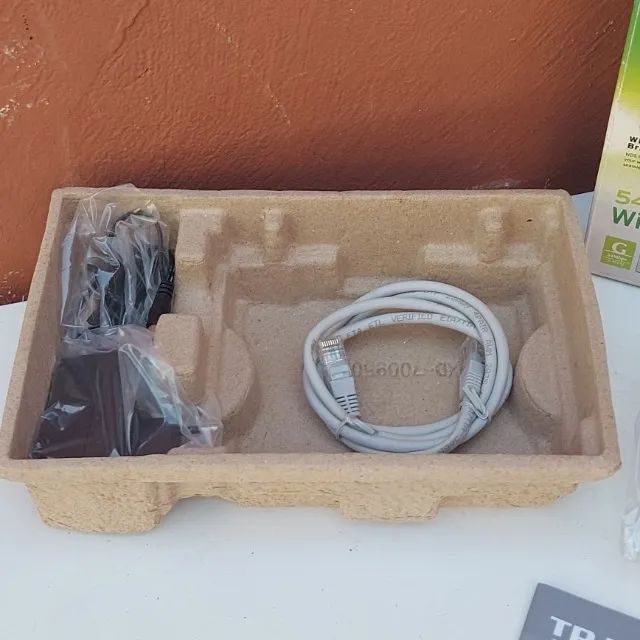 Roteador TP-LINK wireless 4 portas 54mbps TL-WR340G "Sem uso" - Foto 3