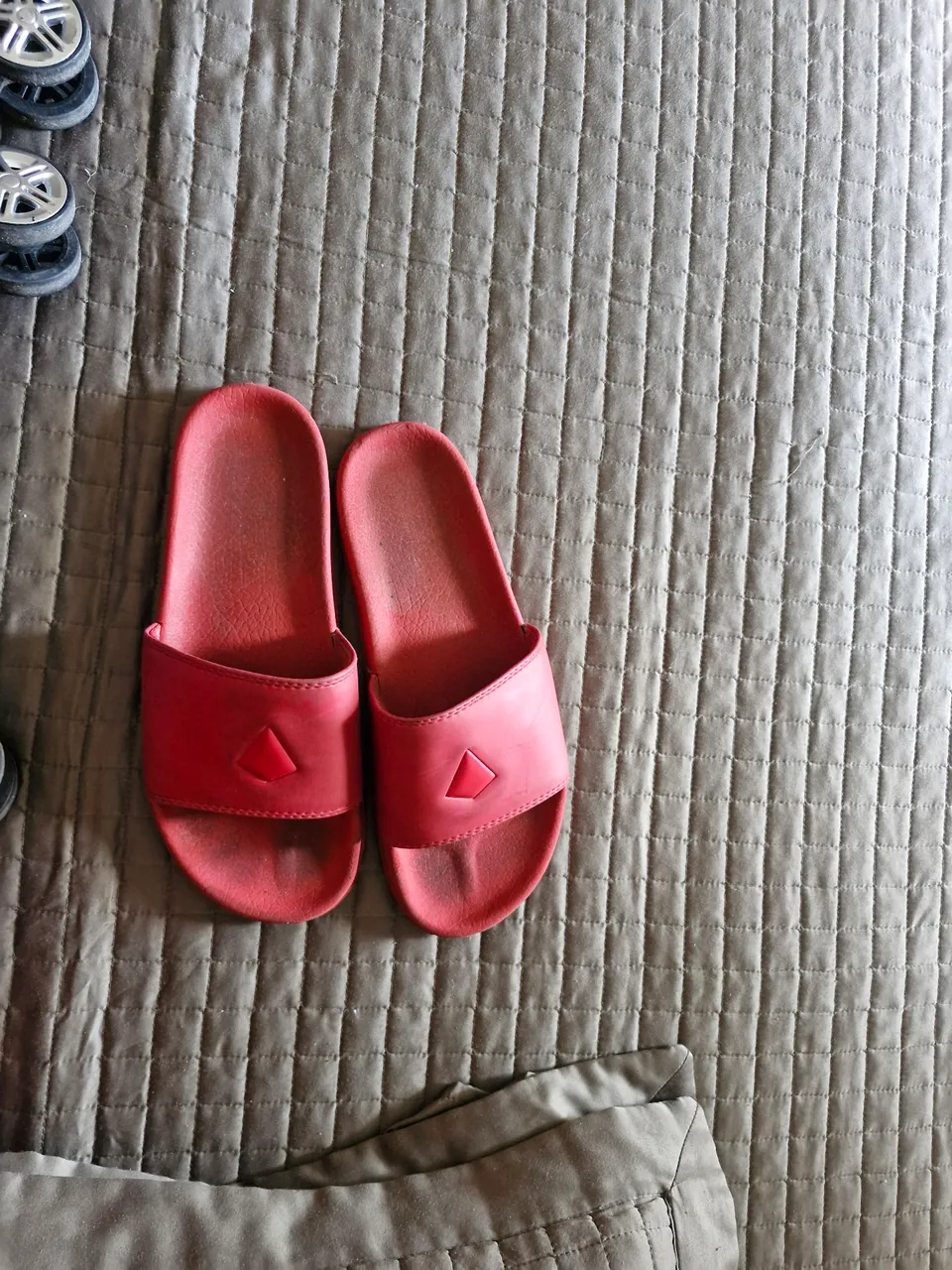 Chinelo fella clothing vermelho
