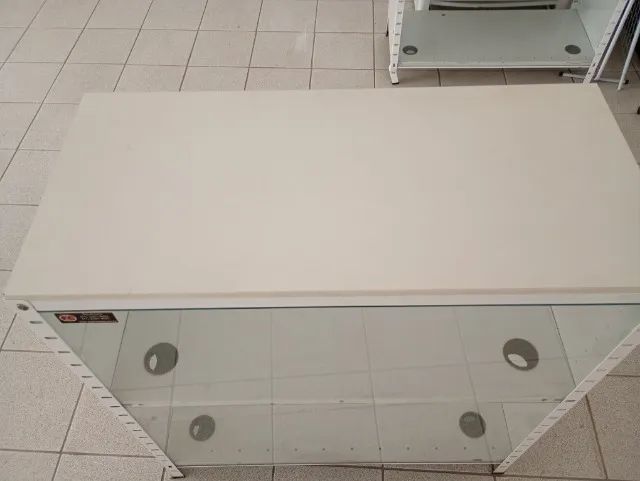 Balcão Metal com vidro - Foto 3