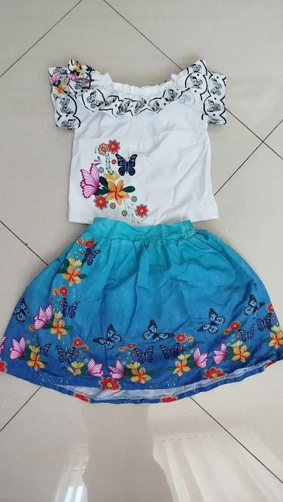 Fantasia Encanto Infantil com Estampa de Borboletas - Foto 2