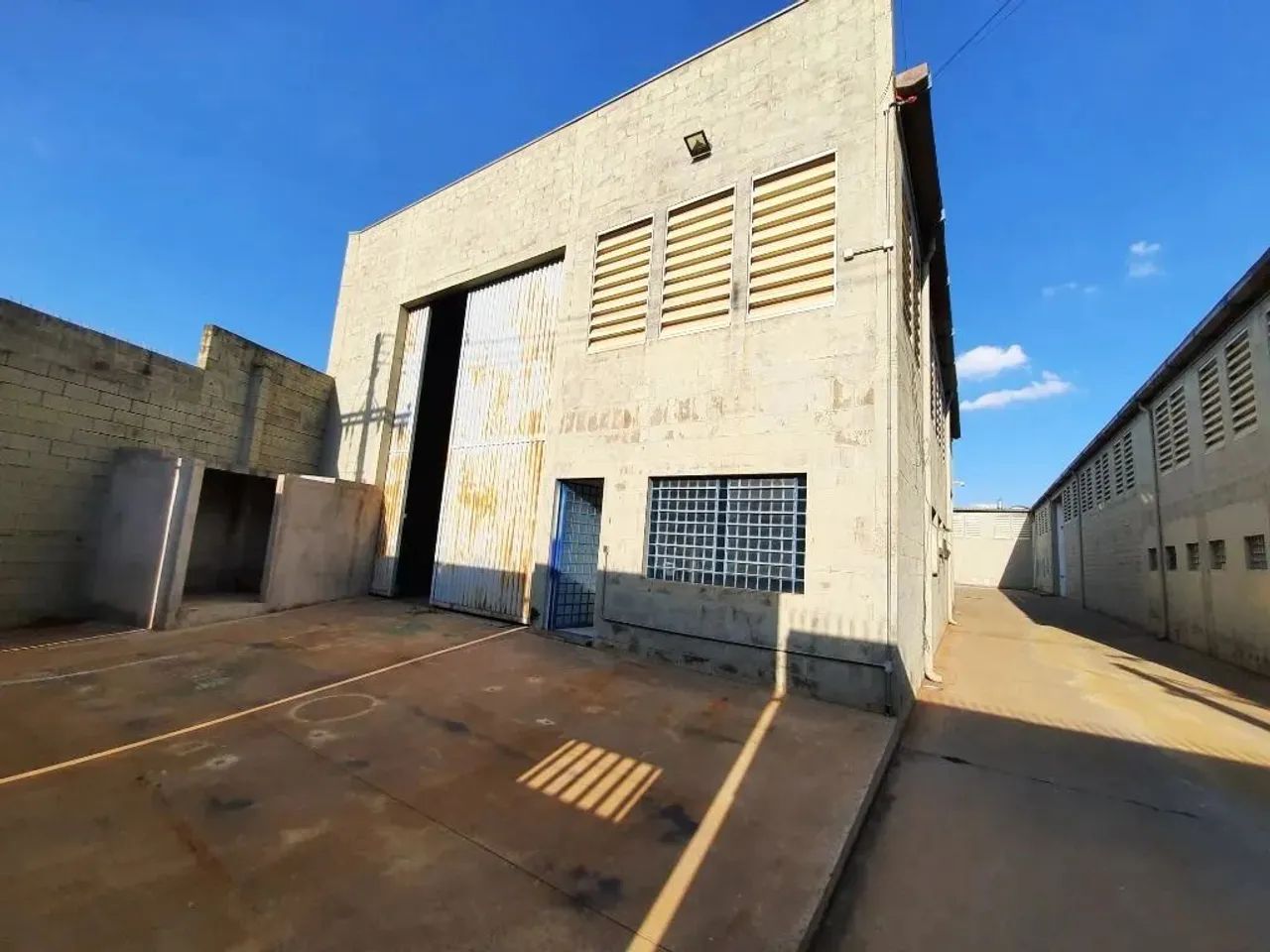 Salão para alugar, 245 m² por R$ 4.216,34/mês - Conjunto Habitacional Francisco de Cillo (