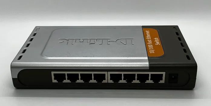 Run Switch D-Link 8 portas fast ethernet 10/100 mbps Des-1008d - Foto 2