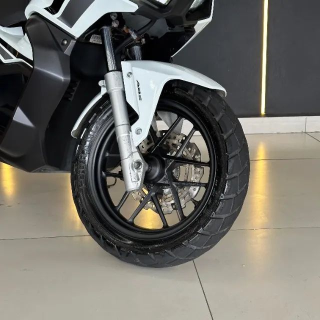 Honda ADV 150 15.000KMs 2021 - Foto 8