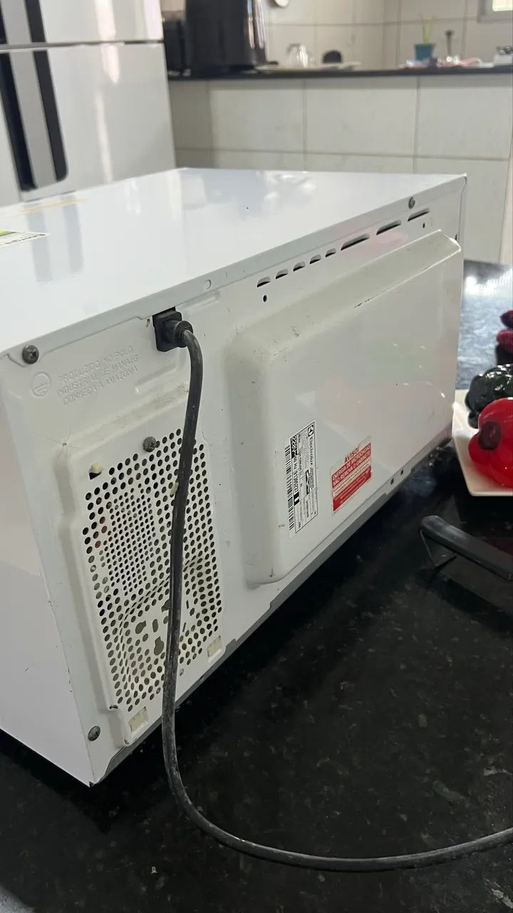 Microondas Eletrolux 34L MEO4464312007713923122