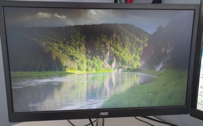 Monitor 22 polegados AOC funcionando perfeito