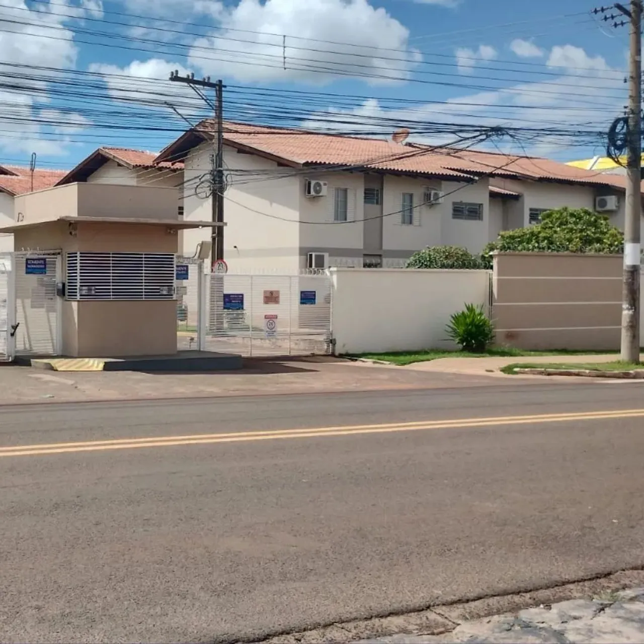APARTAMENTO REFORMADO AO LAGO COMPER DA SPIPE CALARGE - Vila Morumbi - Campo Grande - MS