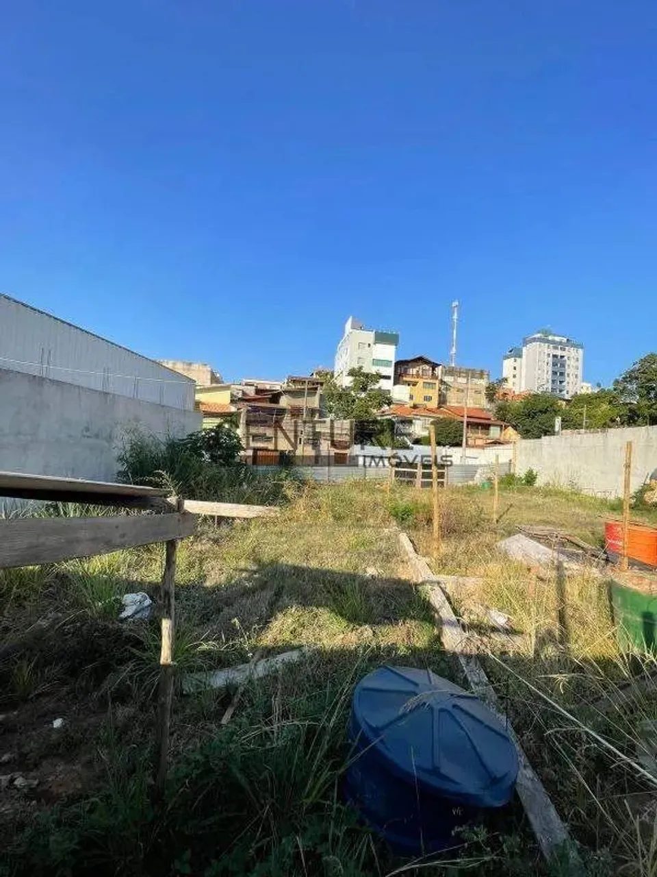 Cobertura à venda, com 680m² - Floresta