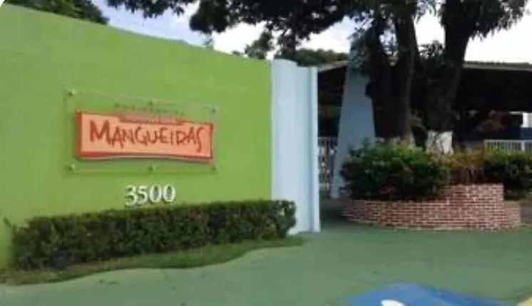 Excelente casa no Mangueiras