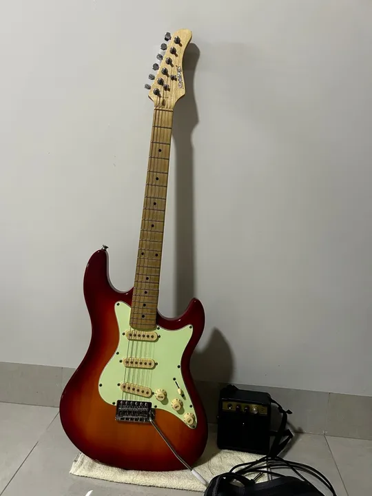 Guitarra Elétrica com mini Amplificador