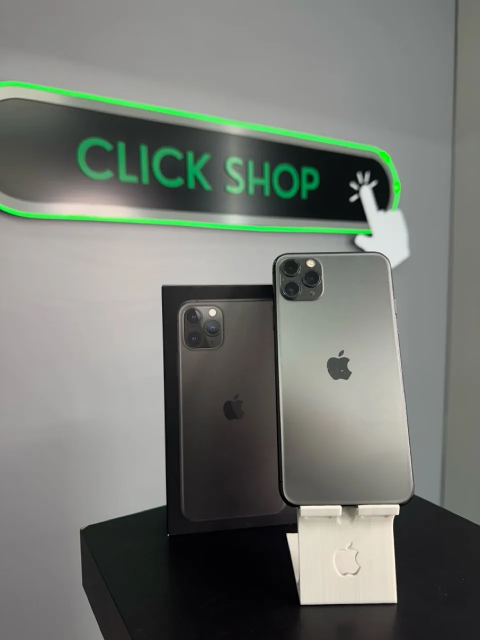 iPhone 11 Pro Max 512gb - Até 18x no cartão