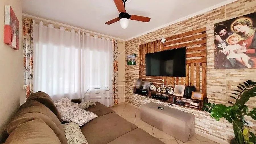 CASA,3 Dormitorio(s) bairro Santa Bárbara