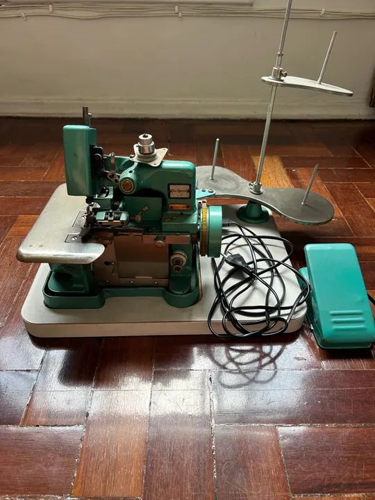 Máquina de Overlock Semi Industrial - Foto 3