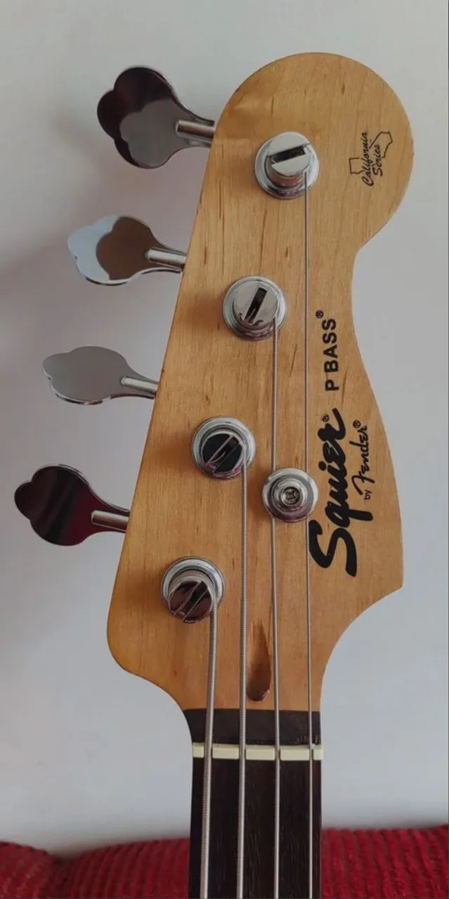 スクワイア CaliforniaSeries P-BASS Amazon | Squier by Fender エレキベース Classic Vibe '60s Precision