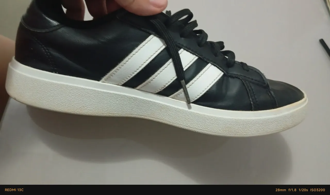 Tênis Adidas Original Preto 200,00