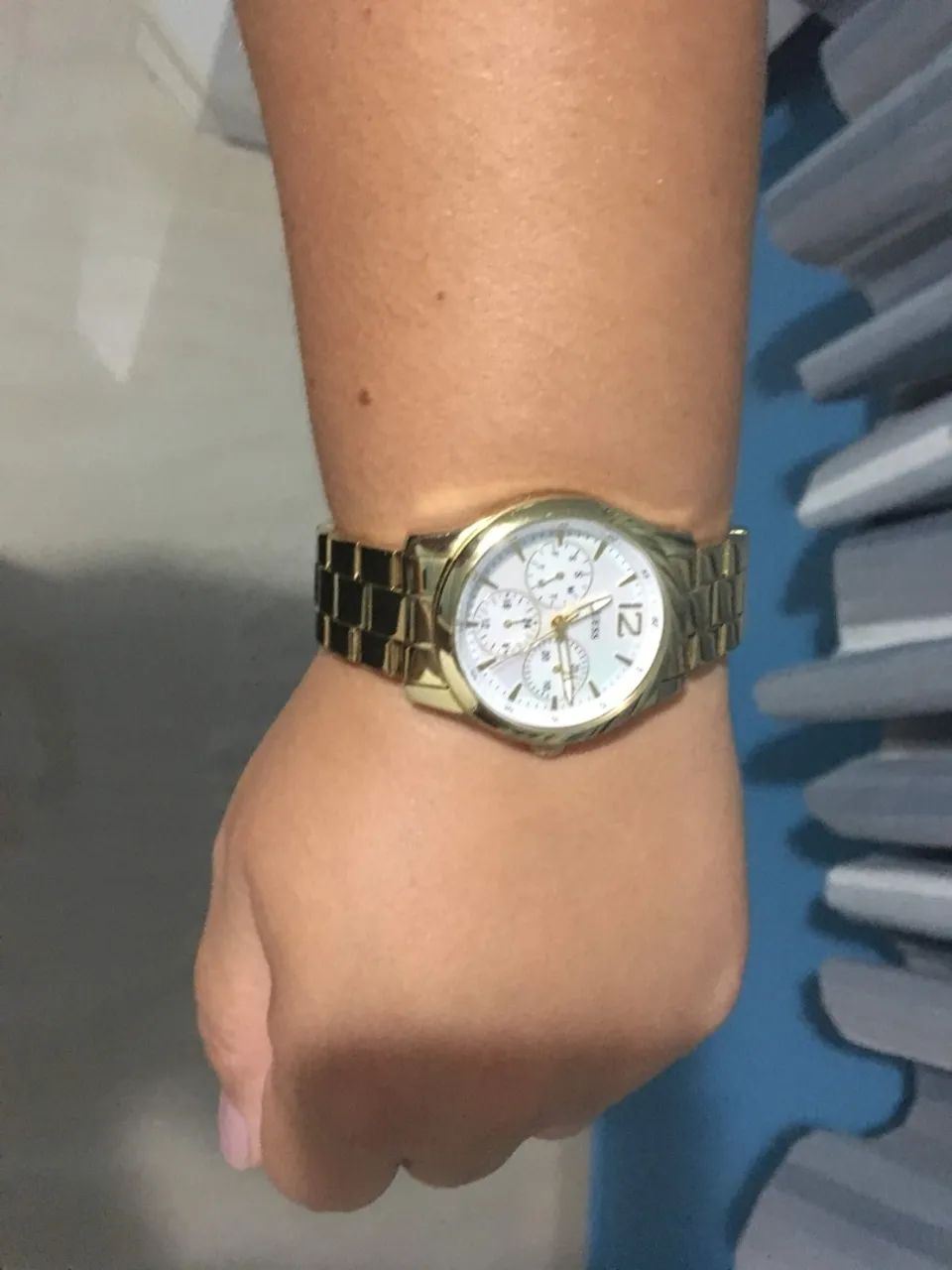 Relógio Guess Feminino Dourado - Foto 4