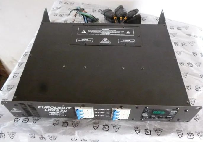 Rack Dimmer DMX Behringer LD6230 - Foto 2