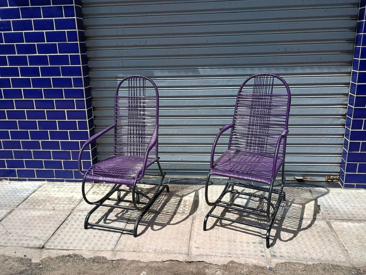 Cadeiras de balanço 250,00 cada uma  - Foto 2