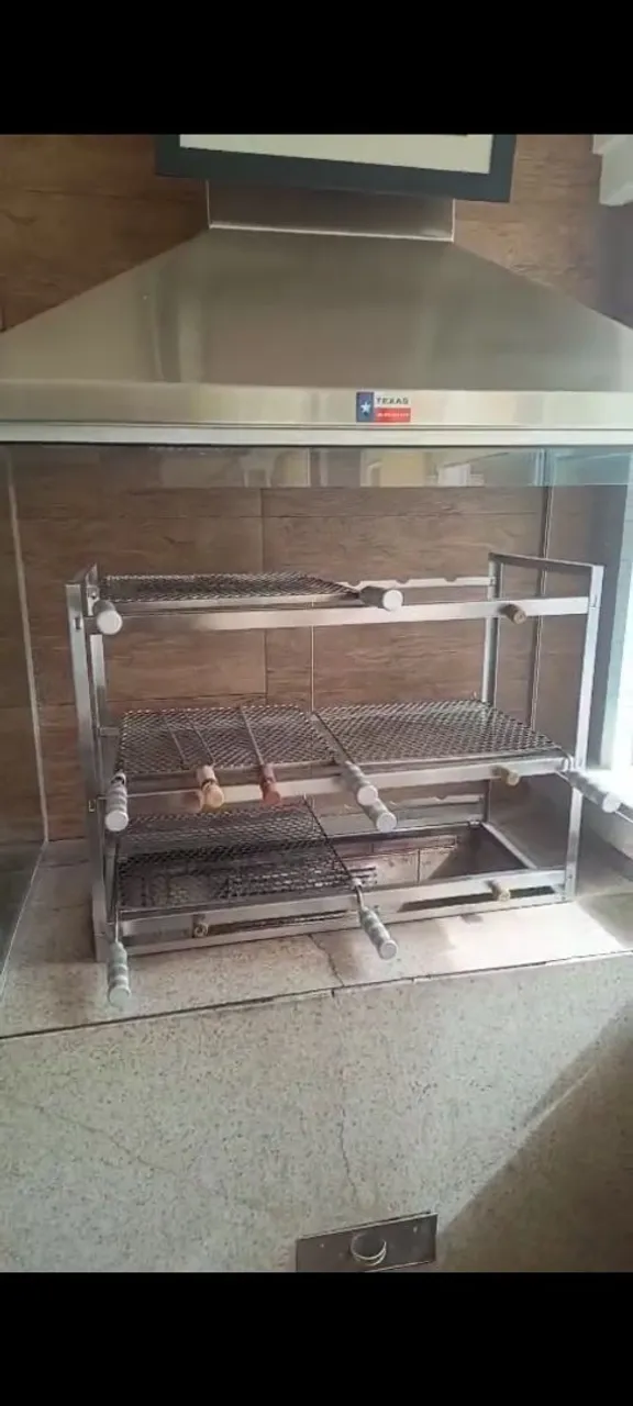 Churrasqueira em Aço Inox - 2 Andares