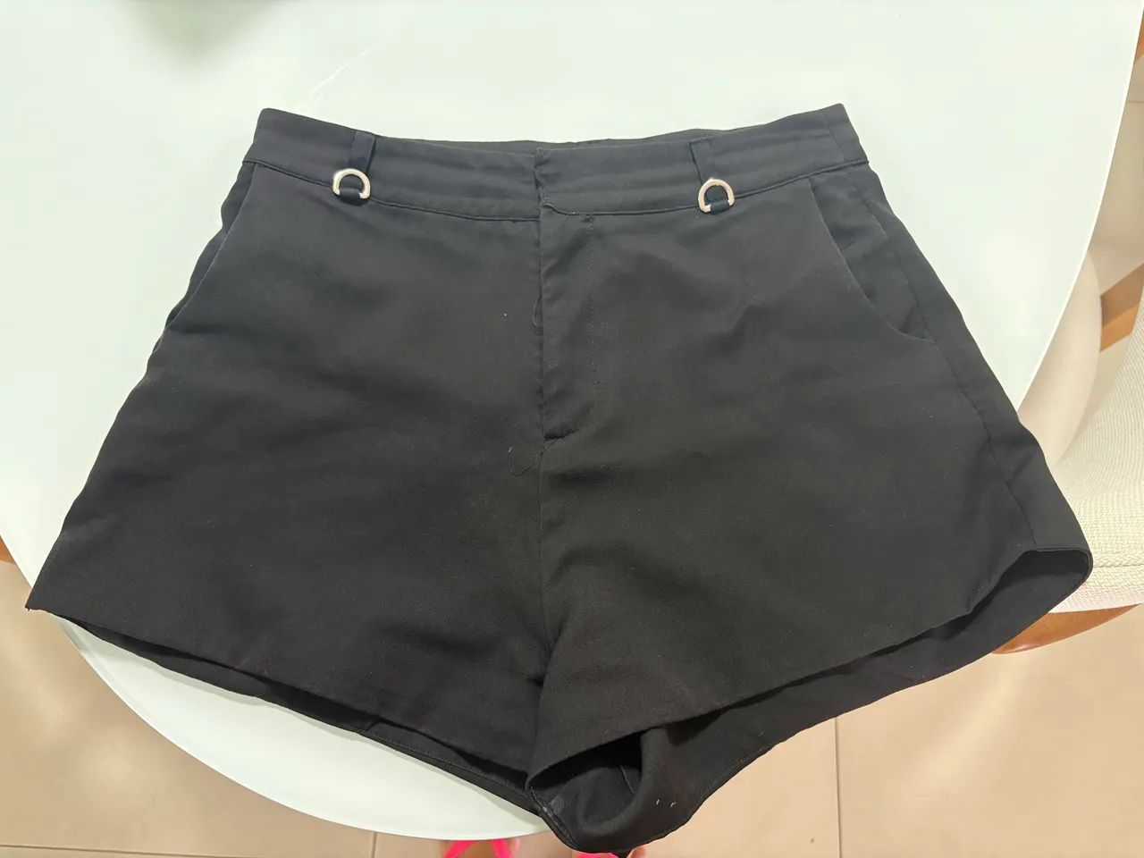 Short de alfaiataria preto