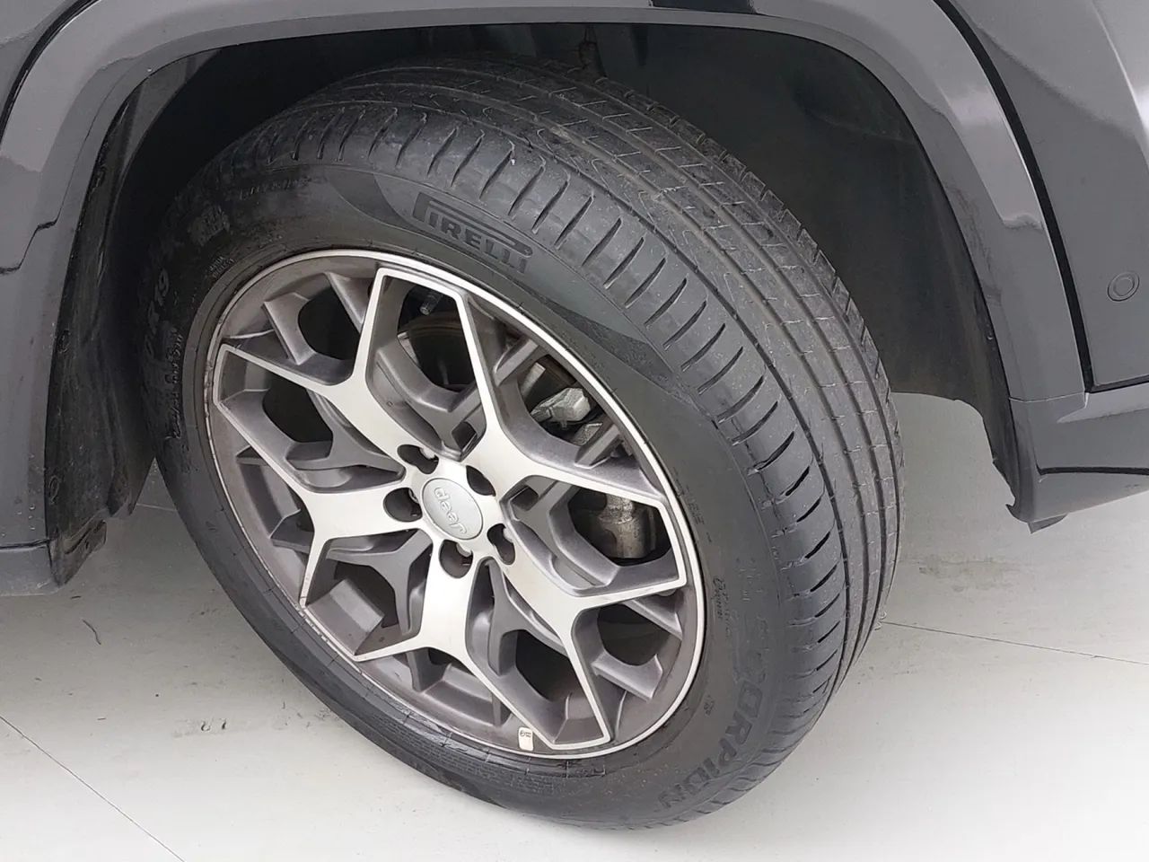 Jeep Commander Overland T270 1.3 TB Flex Aut., foto 13 de 18
