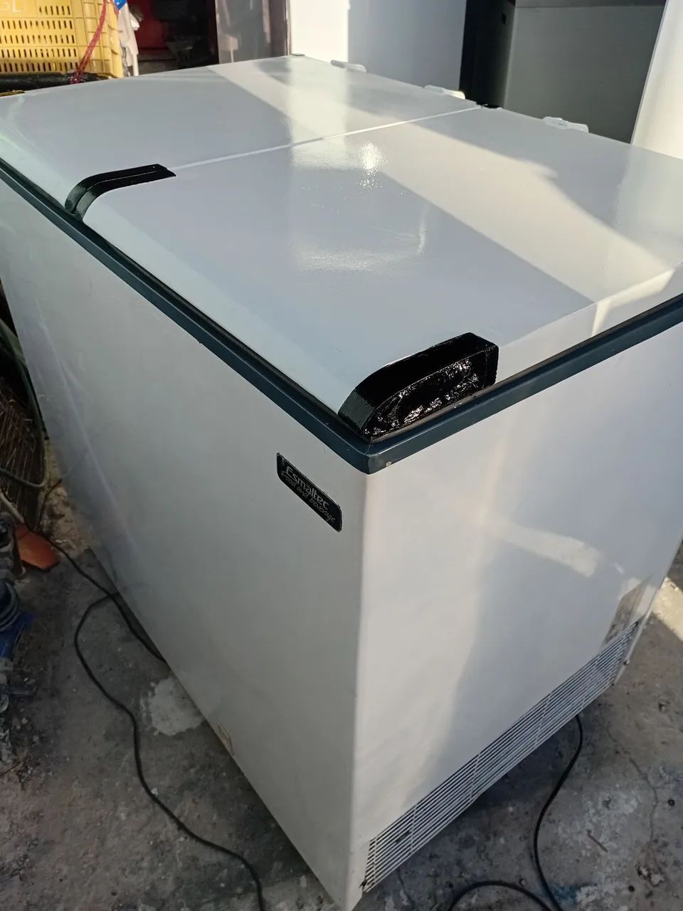 FREEZER MUITO CONSERVADO