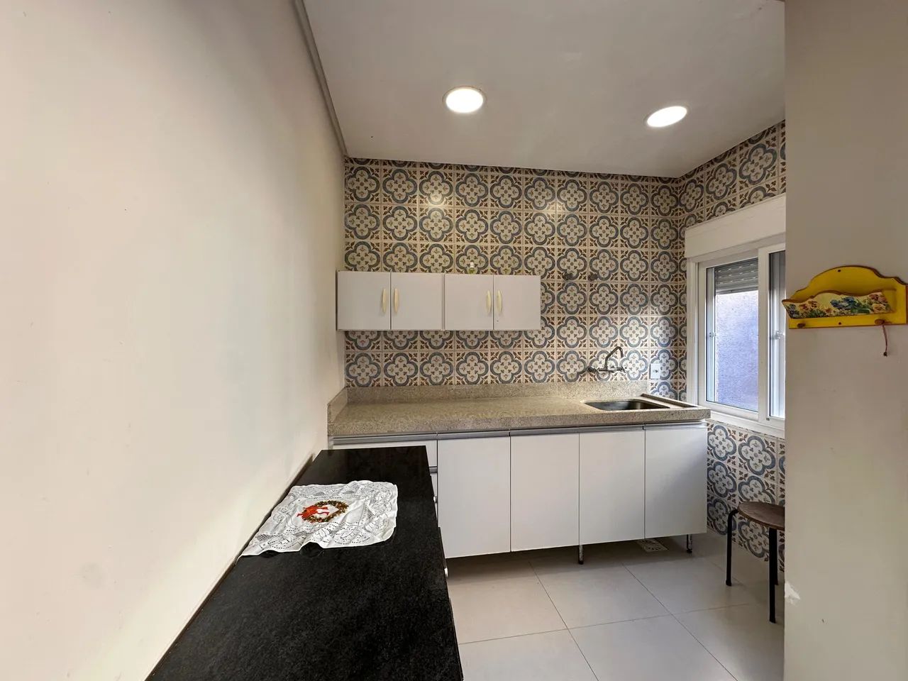 Casa, mobiliada com 4 dormitórios sendo 1 suíte no bairro Hípica, Zona Sul de Porto Alegre - Foto 5