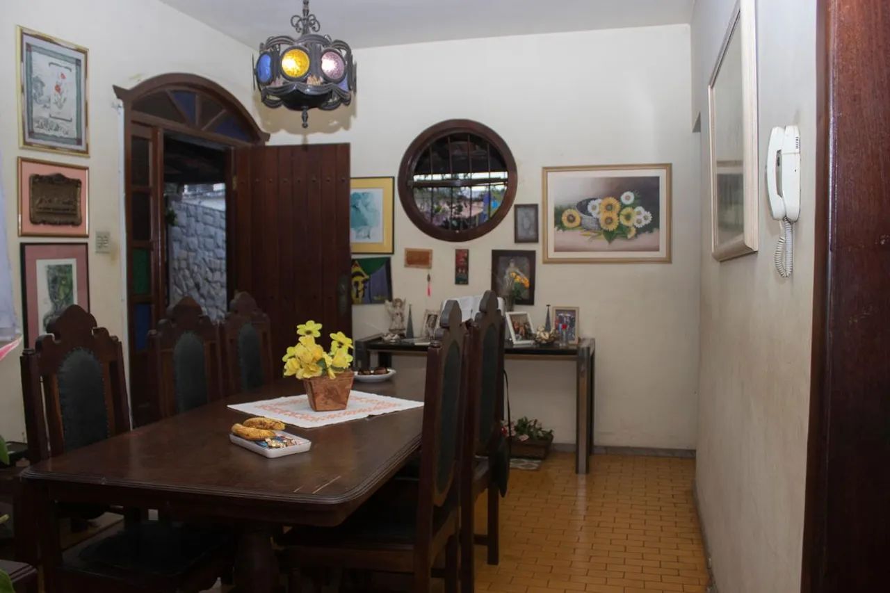 Casa à Venda - Santa Inês, 4 Quartos, 360 m2