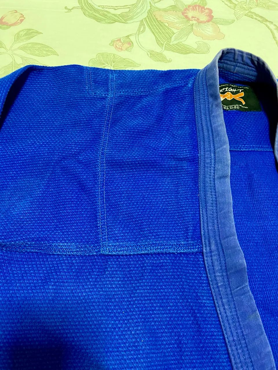 Kimono JIU-JITSU (parte de cima) A2 em ótimo estado  - Foto 3