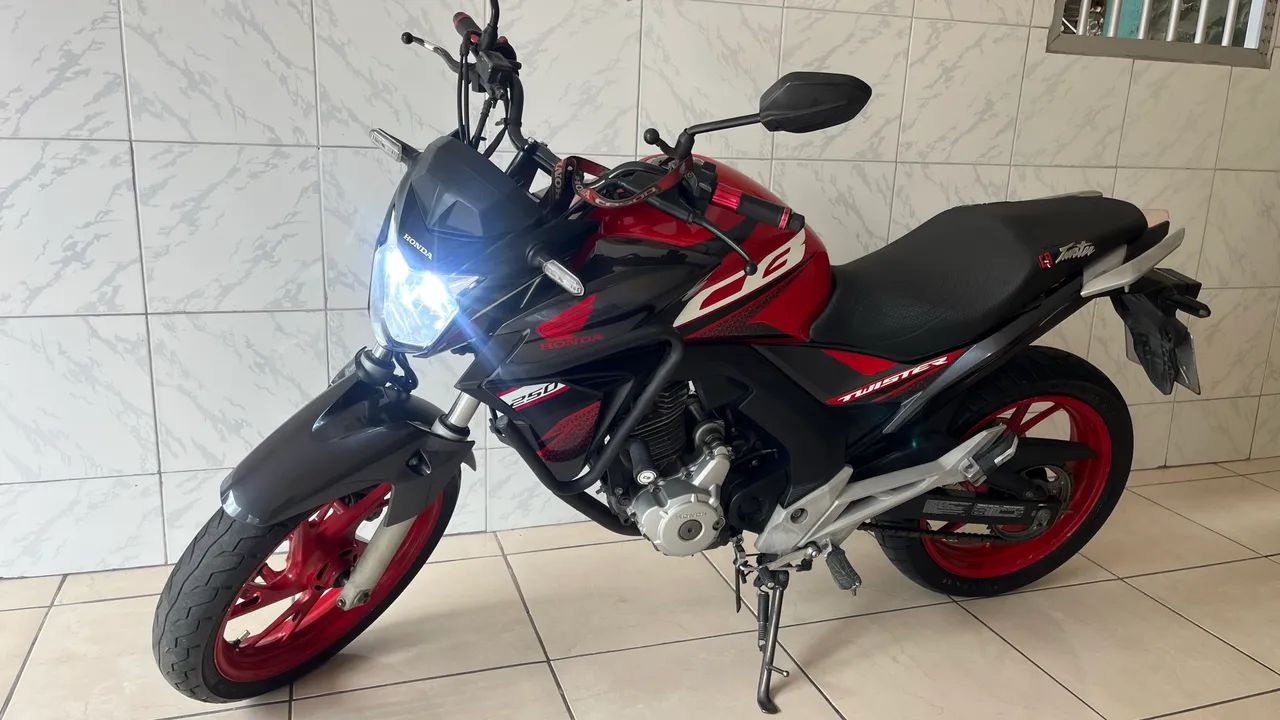 CB Twister 2019 - Foto 3