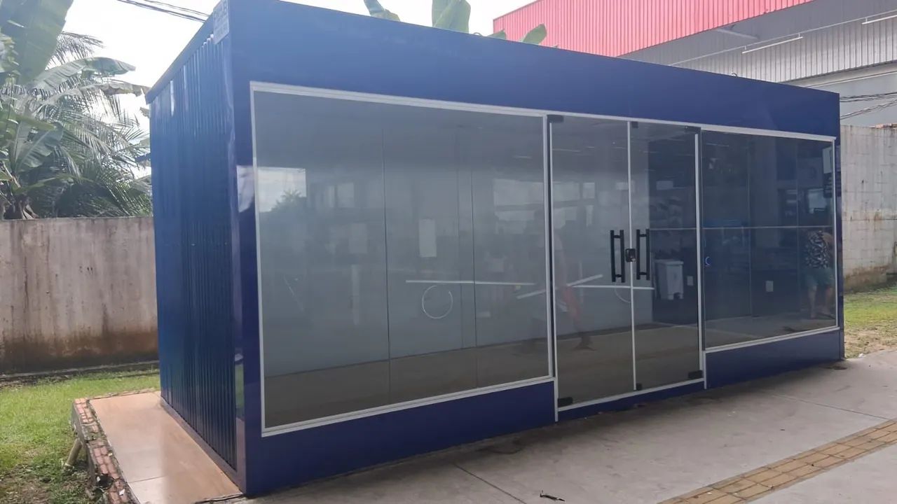 Container 